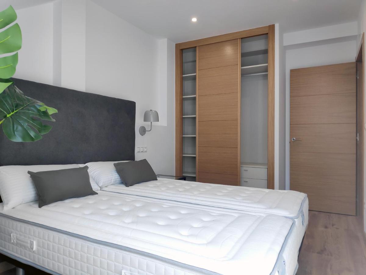 Apartamentos Rey By Como En Casa 圣地亚哥－德孔波斯特拉 外观 照片