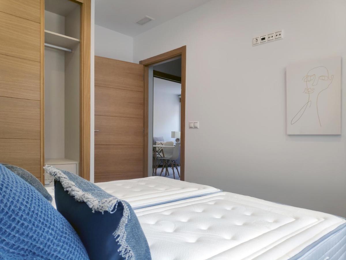 Apartamentos Rey By Como En Casa 圣地亚哥－德孔波斯特拉 外观 照片