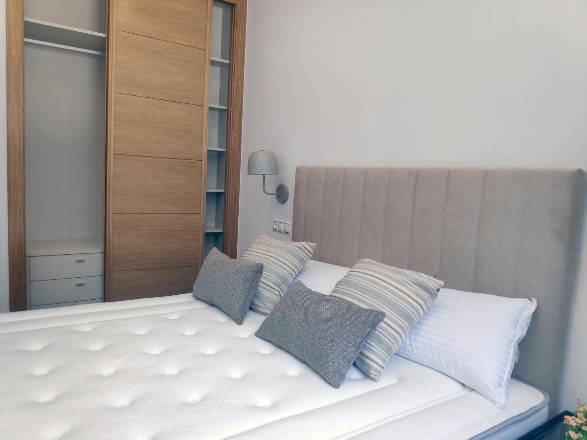 Apartamentos Rey By Como En Casa 圣地亚哥－德孔波斯特拉 外观 照片