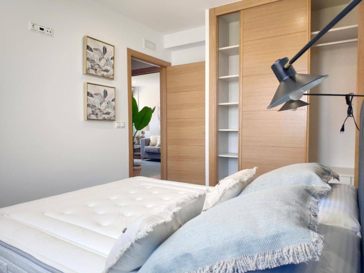 Apartamentos Rey By Como En Casa 圣地亚哥－德孔波斯特拉 外观 照片