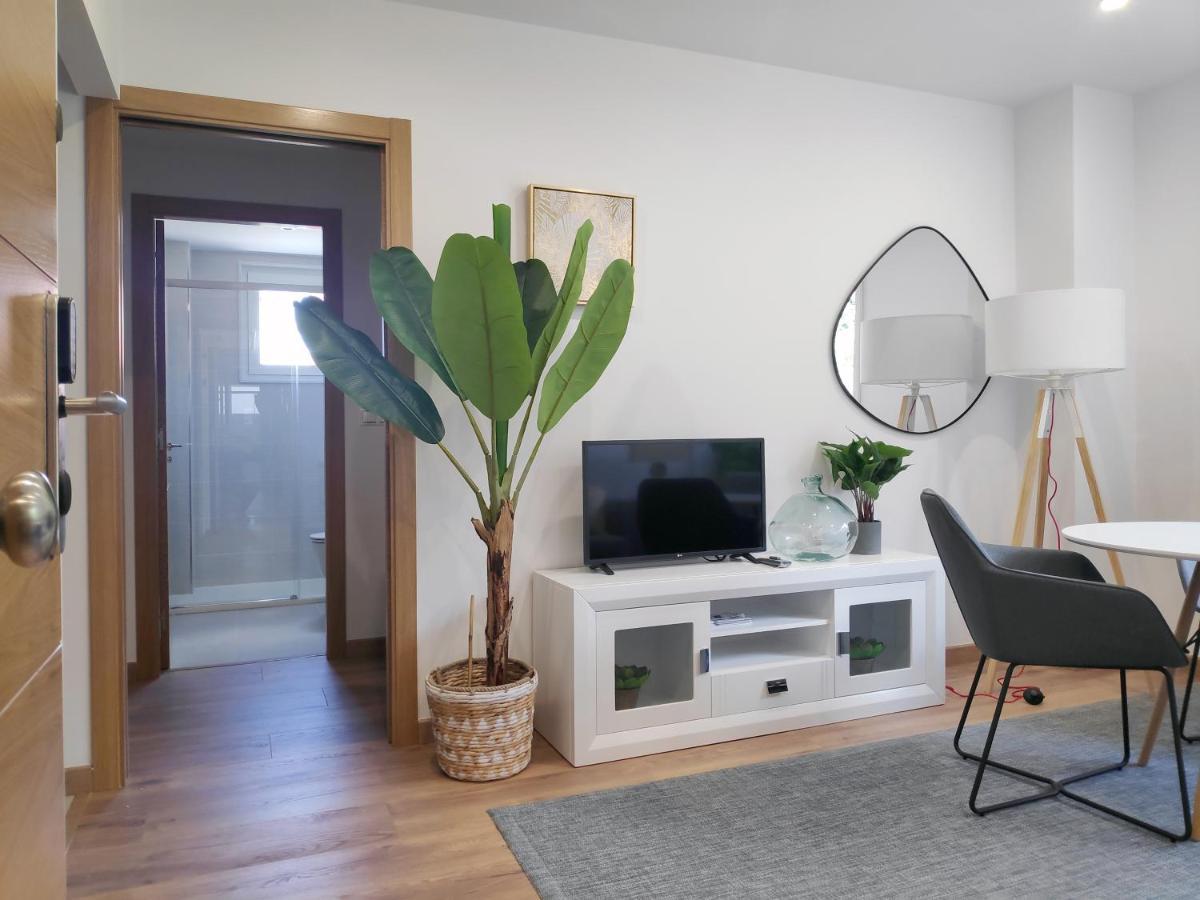 Apartamentos Rey By Como En Casa 圣地亚哥－德孔波斯特拉 外观 照片
